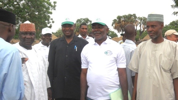 Fed.Govt. & W.Bank team in one of the community cattle